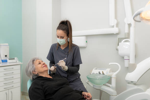 Best Emergency Dental Extractions in Fountainebleau, FL